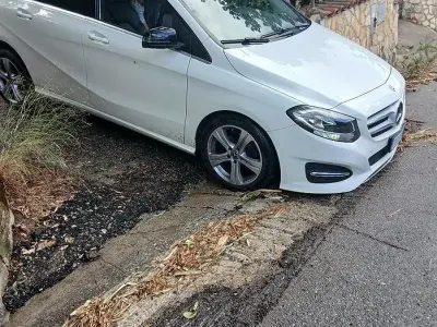 Usata Mercedes 200 136 CV (100 kW) 2019 Bianco Utilitaria