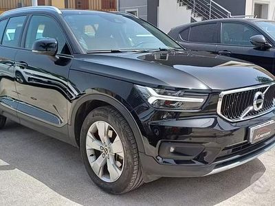 Usata Volvo XC40 Momentum 150 CV (110 kW) 2020 Nero SUV