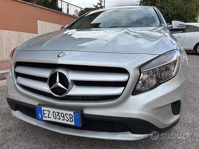 Begagnad Mercedes GLA180 Executive 109 HK (80 kW) 2015 Grå SUV
