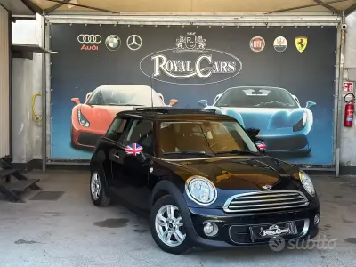Usata Mini Cooper D 111 CV (81 kW) 2013 Nero Utilitaria