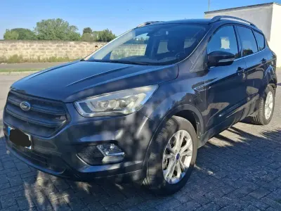 Usata Ford Kuga Titanium S 120 CV (88 kW) 2017 SUV