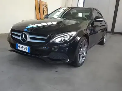 Usata Mercedes C200 Business 136 CV (100 kW) 2015 Nero Berlina