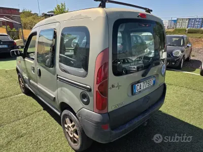 Usata Renault Kangoo 95 CV (69 kW) 2004 Grigio Monovolume