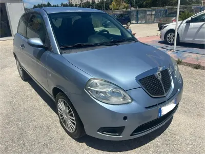 Usata Lancia Ypsilon 69 CV (50 kW) 2007 Blu Utilitaria