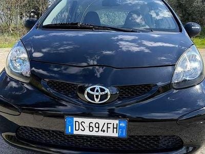 Usata Toyota Aygo 68 CV (50 kW) 2008 Nero Utilitaria