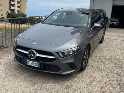 Usata Mercedes A180 109 CV (80 kW) 2021 Grigio Berlina