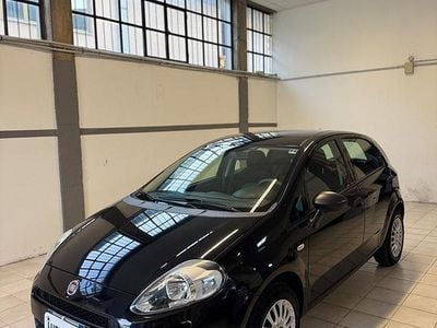 Usata Fiat Punto Street 77 CV (56 kW) 2017 Nero Utilitaria