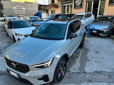 Usata Volvo XC40 Plus 163 CV (119 kW) 2024 Grigio SUV
