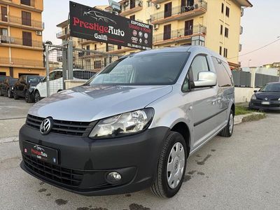 Usata VW Caddy Maxi Comfortline 101 CV (74 kW) 2012 Grigio Monovolume