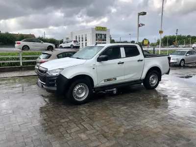 Usata Isuzu D-Max 163 CV (119 kW) 2021 Bianco Pick-up