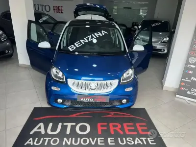 Usata Smart ForFour Passion 90 CV (66 kW) 2019 Blu Utilitaria