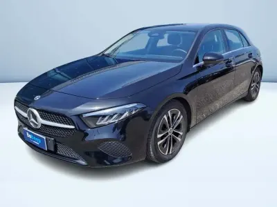 Usata Mercedes A180 Advanced 116 CV (85 kW) 2023 Nero Berlina