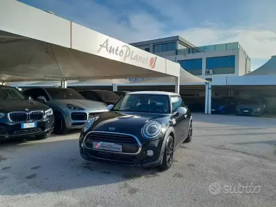 Usata Mini One D Hype 116 CV (85 kW) 2018 Nero Utilitaria