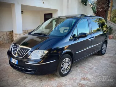 Usata Lancia Phedra 170 CV (125 kW) 2008 Nero Monovolume