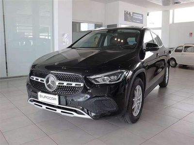 Usata Mercedes GLA200 150 CV (110 kW) 2022 Nero / black SUV