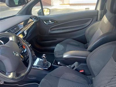 Usata DS Automobiles DS3 So Chic 92 CV (67 kW) 2011 Berlina