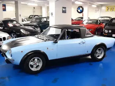 Usata Abarth 124 Spider 128 CV (94 kW) 1973 Azzurra e nera / pastello