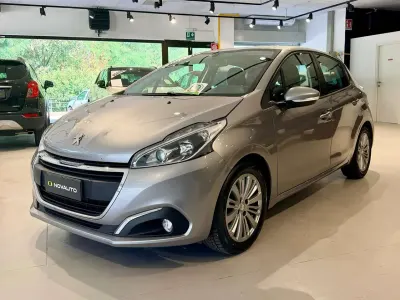 Usata Peugeot 208 Active 83 CV (61 kW) 2019 Grigio Utilitaria