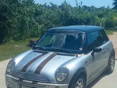 Usata Mini Cooper 116 CV (85 kW) 2004 Grigio Utilitaria