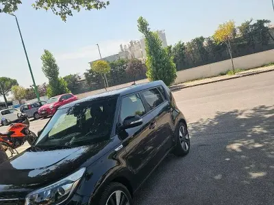 Usata Kia Soul 138 CV (101 kW) 2017 Nero SUV