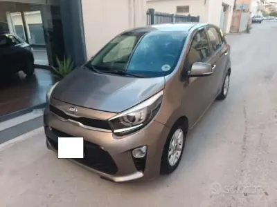 Usata Kia Picanto Urban 66 CV (48 kW) 2017 Grigio Utilitaria