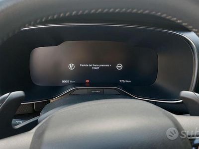 Usata Citroën C5 Shine 130 CV (95 kW) 2022 Grigio Station wagon