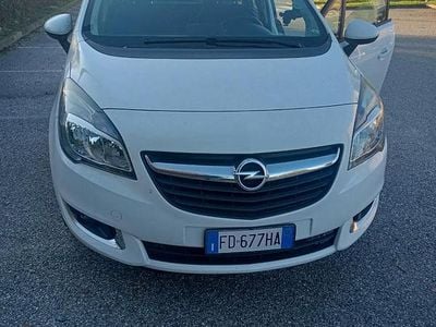Usata Opel Meriva 120 CV (88 kW) 2016 Bianco Monovolume