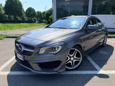 Usata Mercedes CLA180 Premium 122 CV (89 kW) 2016 Grigio montagna met. Berlina