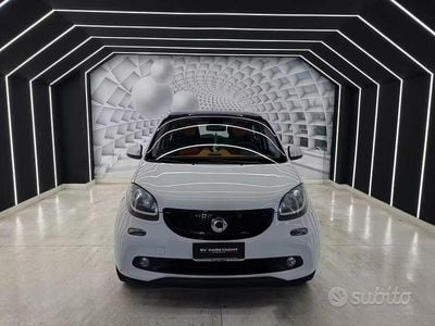 Begagnad Smart ForFour Passion 70 HK (51 kW) 2015 Vit Halvkombi