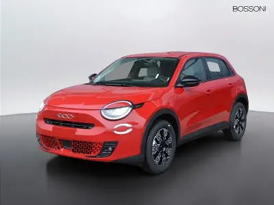 Nuova Fiat 600 Icon 145 CV (106 kW) 2025 Rosso SUV