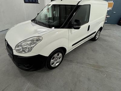 Begagnad Fiat Doblò 90 HK (66 kW) 2013 Vit Minibuss