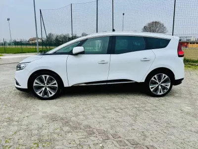 Usata Renault Scénic IV Experience 110 CV (80 kW) 2017 Bianco Monovolume