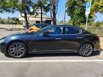 Usata Maserati Ghibli 275 CV (202 kW) 2020 Nero Berlina