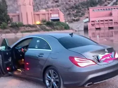 Usata Mercedes 220 2013 Grigio Berlina