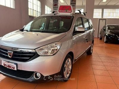 Usata Dacia Lodgy Lauréate 107 CV (78 kW) 2015 Grigio Monovolume