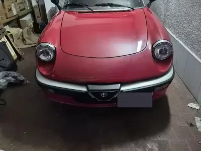 Usata Alfa Romeo Spider Quadrifoglio Verde 125 CV (91 kW) 1986 Cabrio