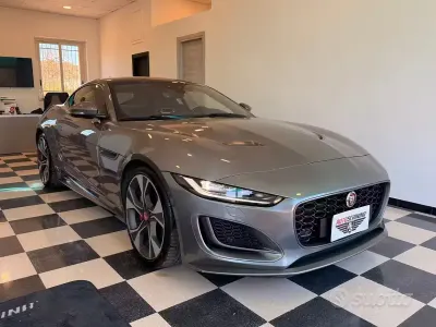 Usata Jaguar F-Type 300 CV (220 kW) 2021 Grigio Coupé