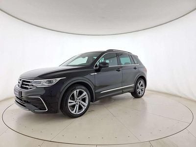 Usata VW Tiguan R-line 150 CV (110 kW) 2022 Deep black perlato SUV
