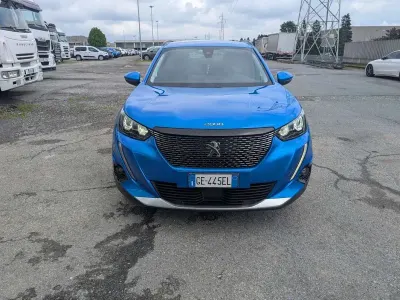 Usata Peugeot 2008 Allure 102 CV (75 kW) 2021 SUV