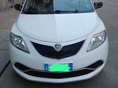 usata Lancia Ypsilon 1.2 Gold 69cv