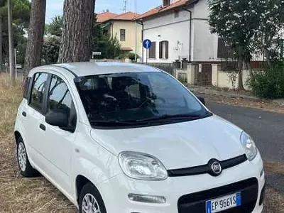 Usata Fiat Panda Lounge 69 CV (50 kW) 2013 Utilitaria