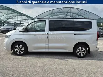 Nuova VW Caravelle Life 150 CV (110 kW) 2026 Grigio Furgone