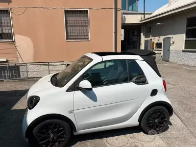Usata Smart ForTwo Cabrio 90 CV (66 kW) 2016 Bianco Cabrio