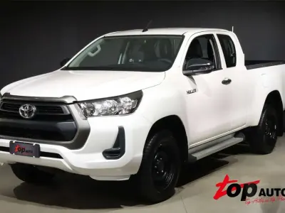 Usata Toyota HiLux 150 CV (110 kW) 2021 Bianco Pick-up