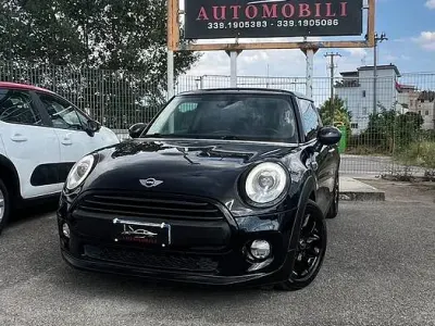 Usata Mini ONE Hype 102 CV (75 kW) 2018 Nero Utilitaria