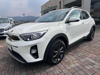 Usata Kia Stonic Style 101 CV (74 kW) 2019 Bianco SUV