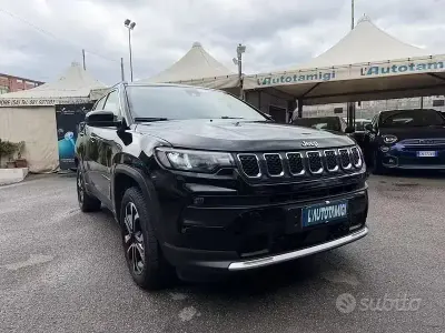 Begagnad Jeep Compass Limited 190 HK (139 kW) 2023 Svart SUV