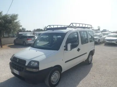 Usata Fiat Doblò 101 CV (74 kW) 2004 Bianco Monovolume