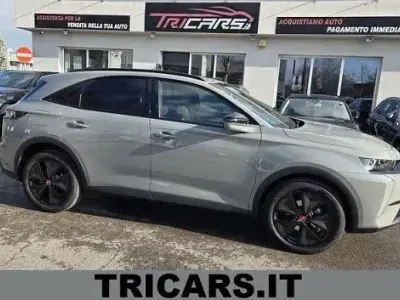 Usado DS Automobiles DS7 Crossback Performance 131 CV (96 kW) 2024 Gris SUV