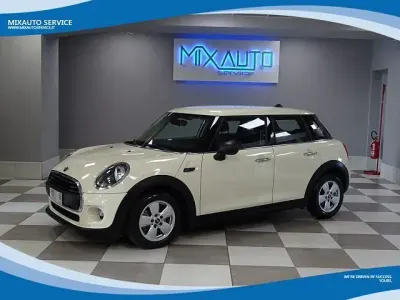 Usata Mini ONE 102 CV (75 kW) 2018 Bianco pastello Utilitaria